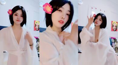 【杨晓花】青春无敌抖音风艺校美少女定制福利② 露脸露点各种热门BGM裸舞 (1)